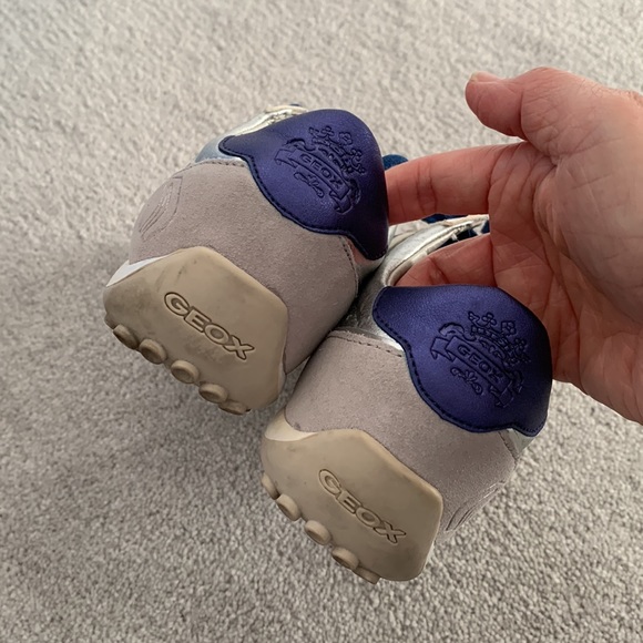 Geox Leather Blue Silver Sneaker size7 - Picture 2 of 4